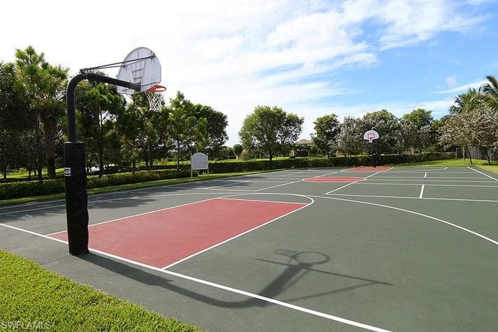 6525 Monterey PT # 203, NAPLES FL 34105-24