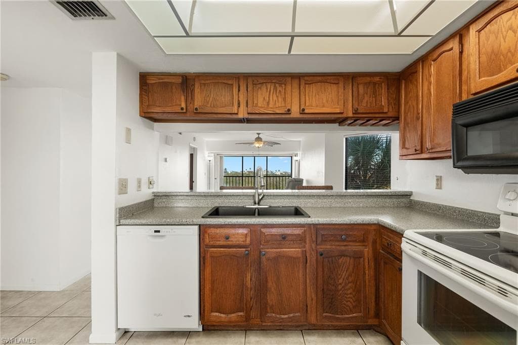 21420 Bay Village DR # 211, FORT MYERS BEACH FL 33931-8