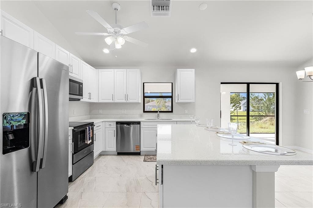 3594 NE 9th PL, CAPE CORAL FL 33909-9