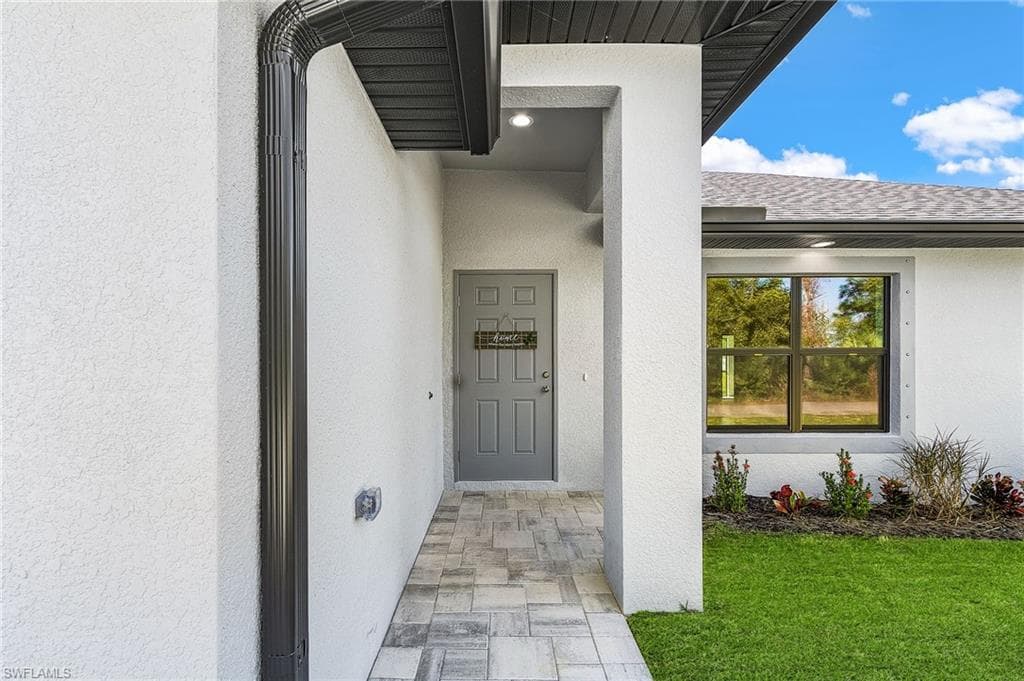 3594 NE 9th PL, CAPE CORAL FL 33909-3