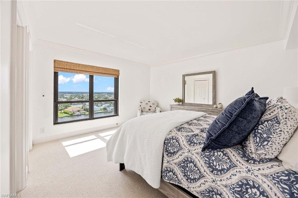 4451 Gulf Shore BLVD N # 1605, NAPLES FL 34103-35