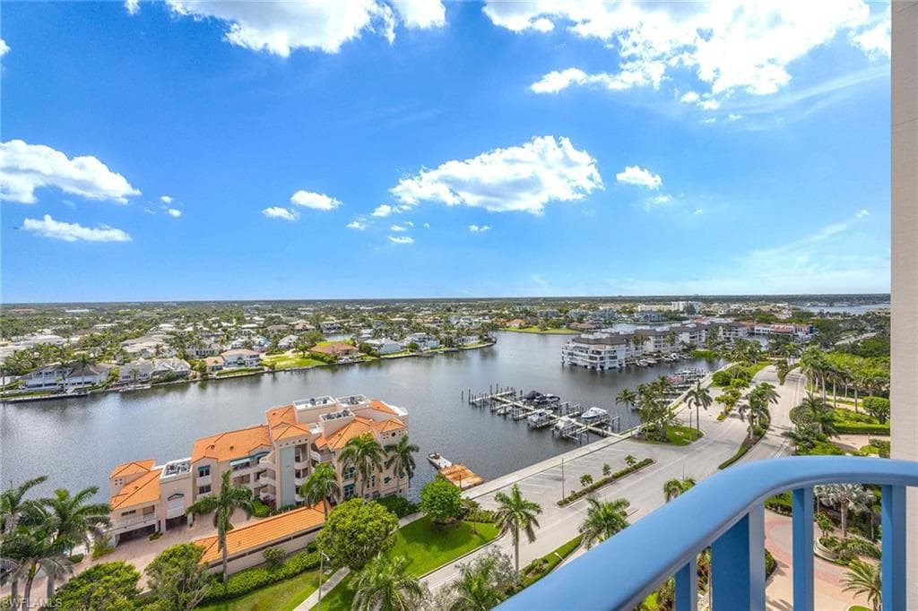 4451 Gulf Shore BLVD N # 1605, NAPLES FL 34103-32