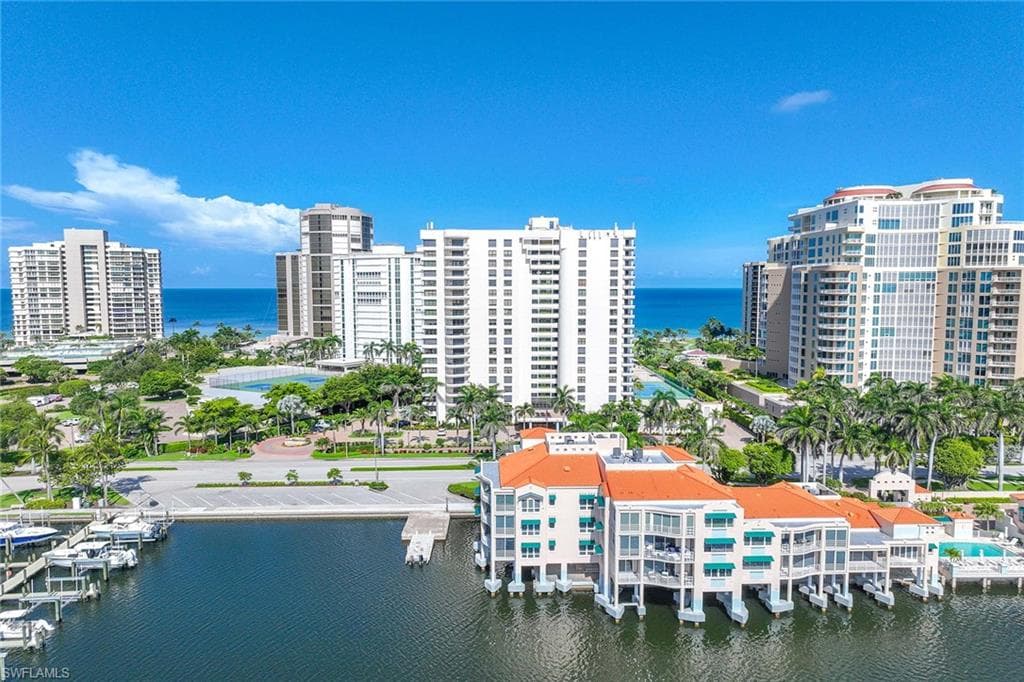 4451 Gulf Shore BLVD N # 1605, NAPLES FL 34103-3