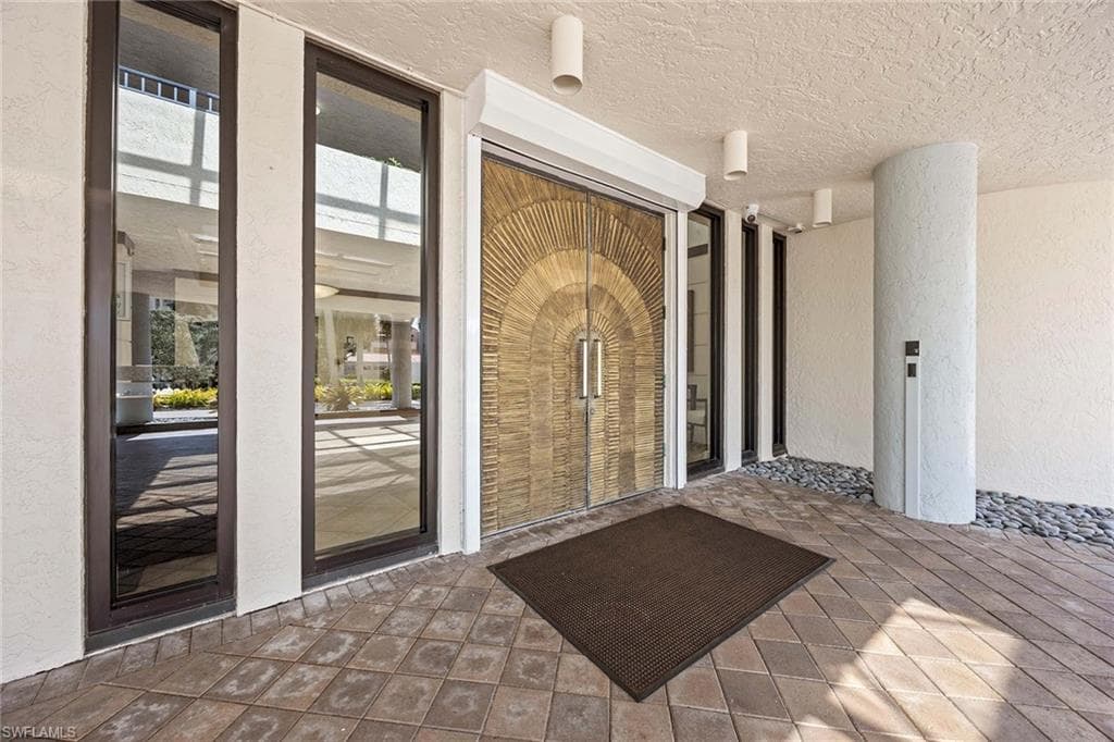 4451 Gulf Shore BLVD N # 1605, NAPLES FL 34103-7