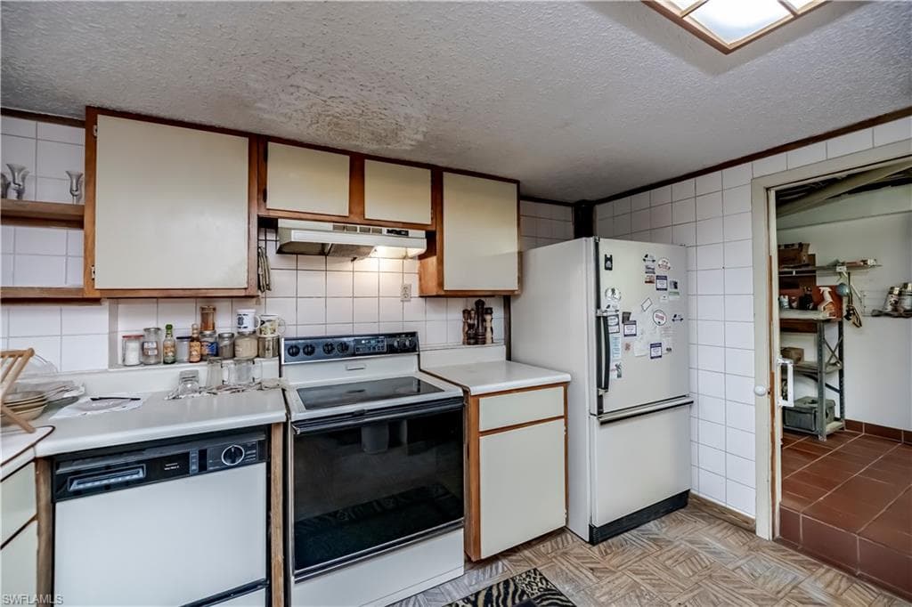 1200 Tampa AVE, CLEWISTON FL 33440-33