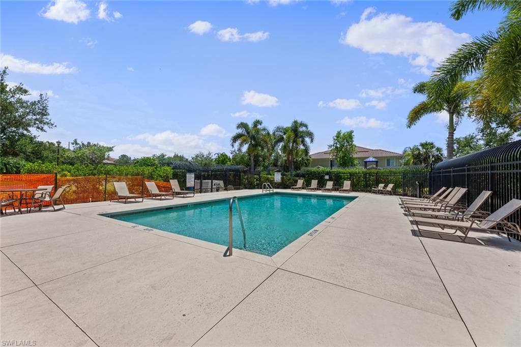 9450 Ivy Brook RUN # 602, FORT MYERS FL 33913-23