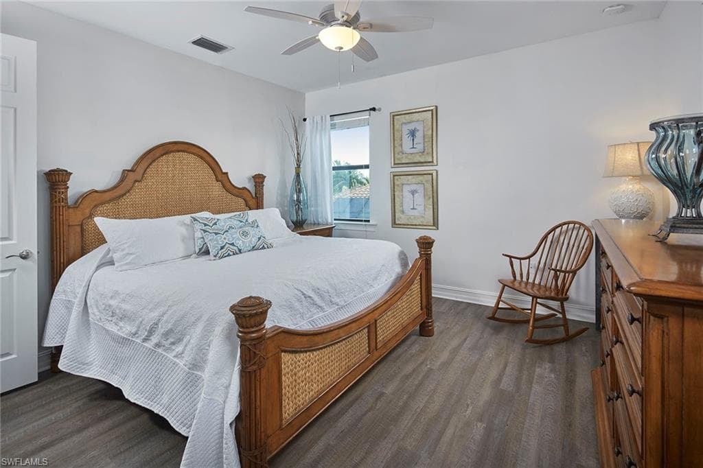 1633 Songbird CT, NAPLES FL 34120-25