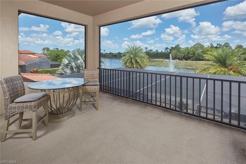 1633 Songbird CT, NAPLES FL 34120-33