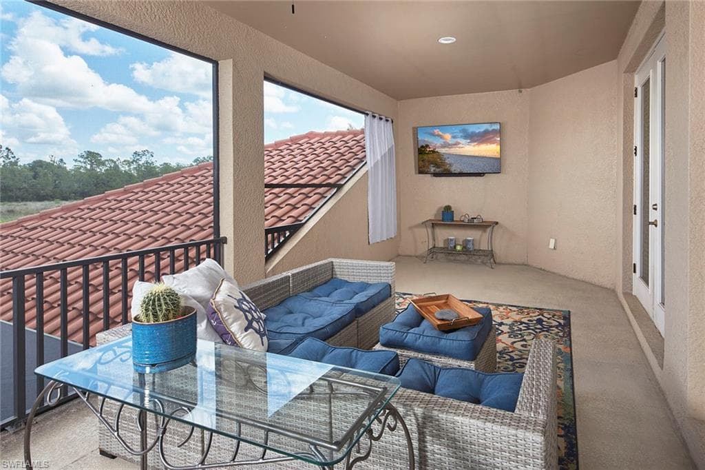 1633 Songbird CT, NAPLES FL 34120-32