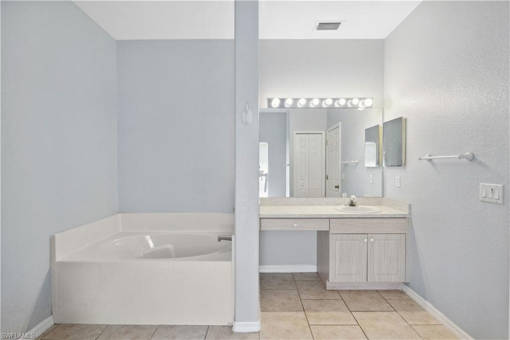 1023 SE 6th ST, CAPE CORAL FL 33990-24