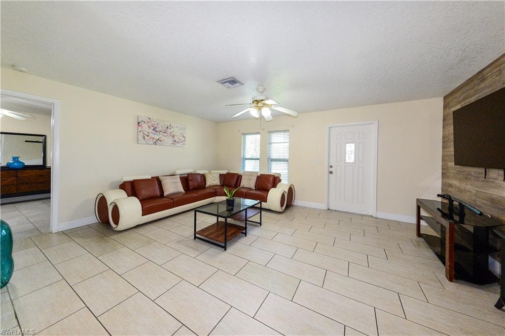 22442 Vale AVE, PUNTA GORDA FL 33980-4