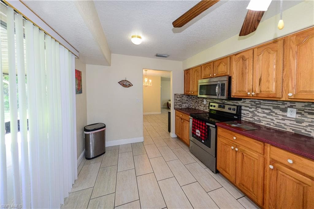 22442 Vale AVE, PUNTA GORDA FL 33980-9
