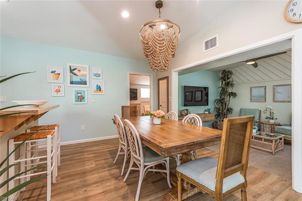 1971 HOLIDAY LN, NAPLES FL 34104-7