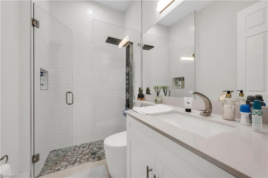 3910 Glacier CT, NAPLES FL 34119-19