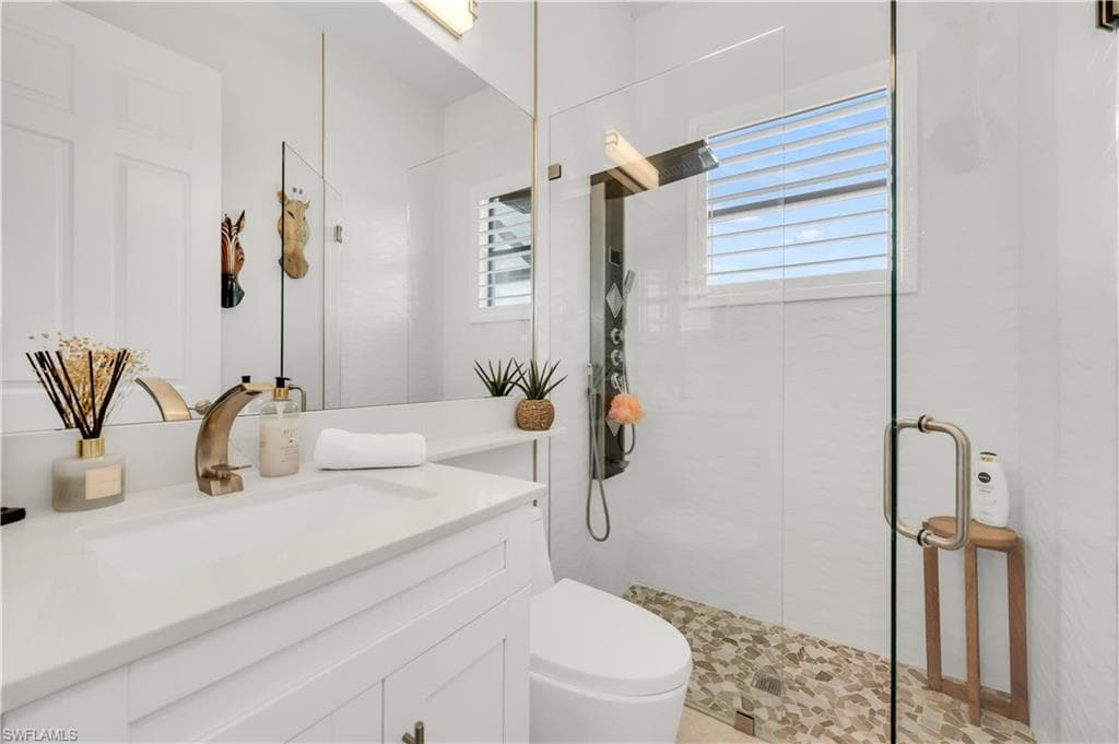 3910 Glacier CT, NAPLES FL 34119-17