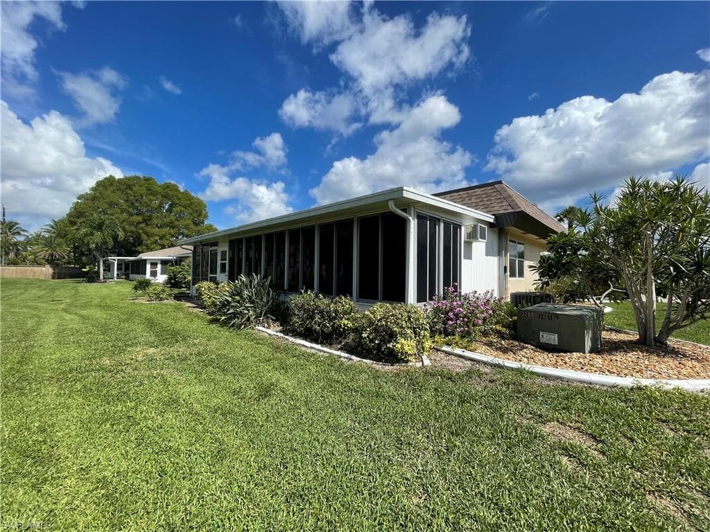 4808 Hidden Harbour BLVD, FORT MYERS FL 33919-27