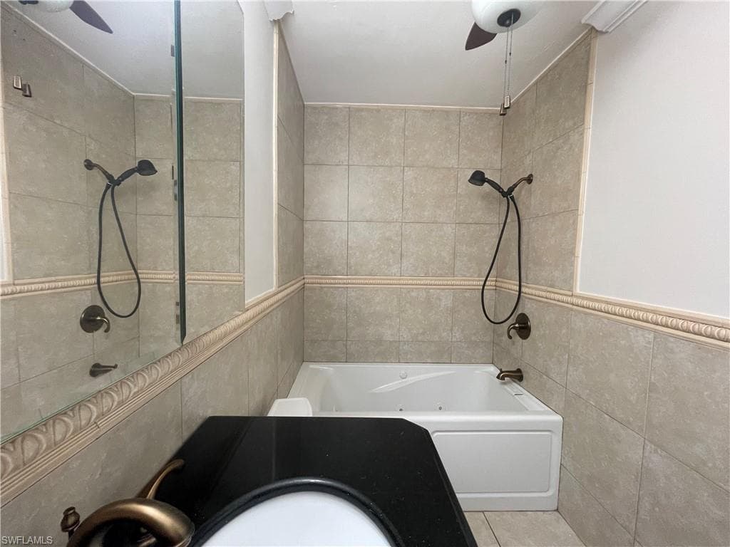 4808 Hidden Harbour BLVD, FORT MYERS FL 33919-19
