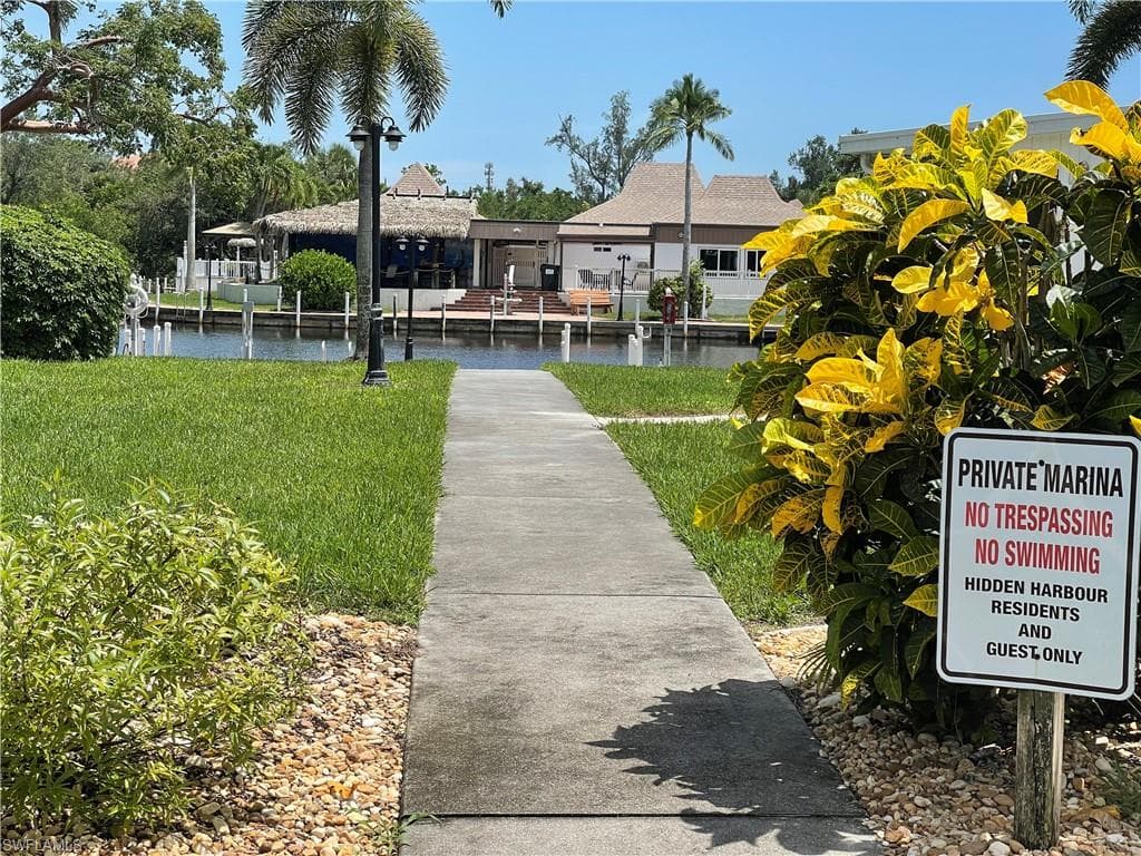 4808 Hidden Harbour BLVD, FORT MYERS FL 33919-30