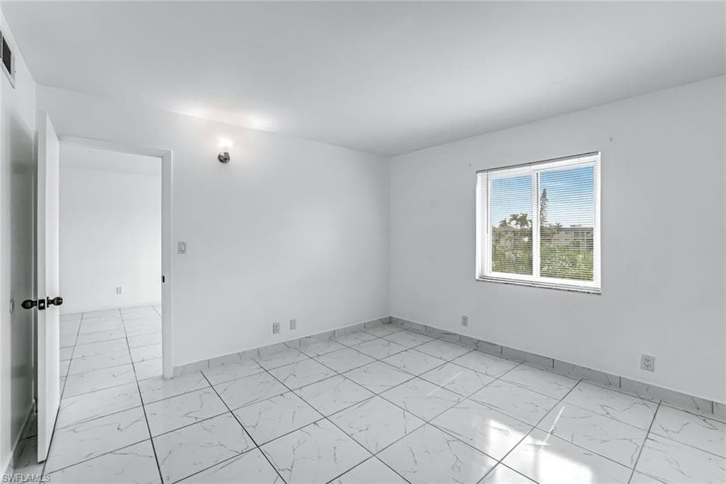 1000 Manatee RD # A306, NAPLES FL 34114-3