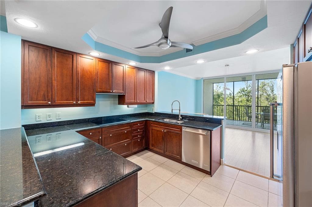 455 Cove Tower DR # 303, NAPLES FL 34110-12