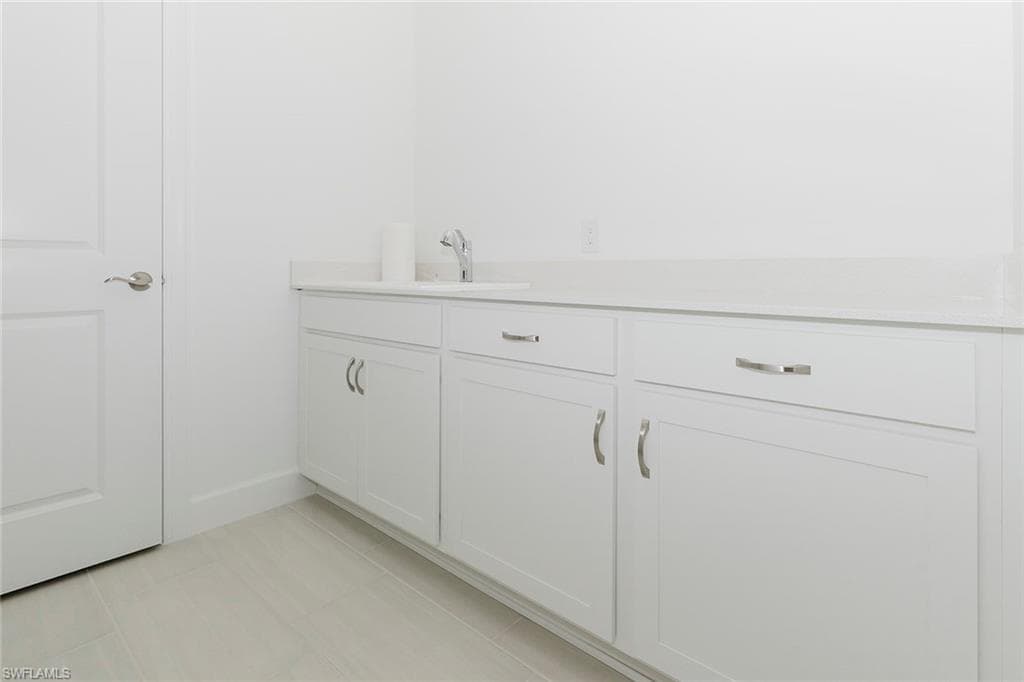 1954 Fresno AVE, NAPLES FL 34120-34