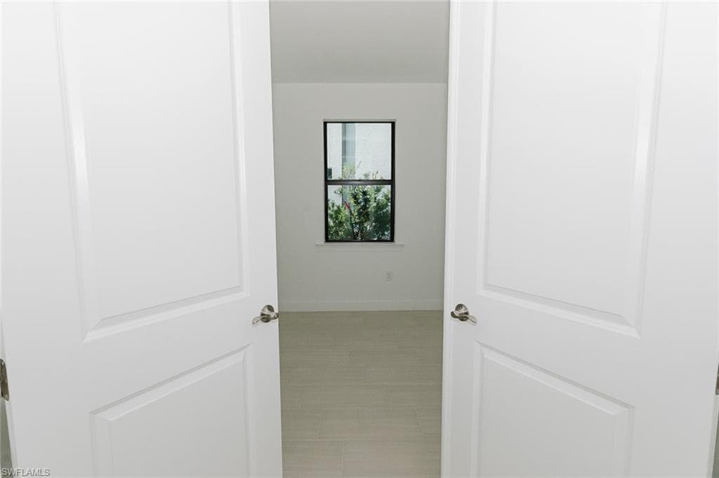 1954 Fresno AVE, NAPLES FL 34120-20