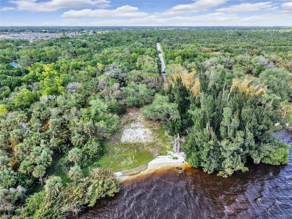 2053 Cohn RD, NORTH FORT MYERS FL 33917-8