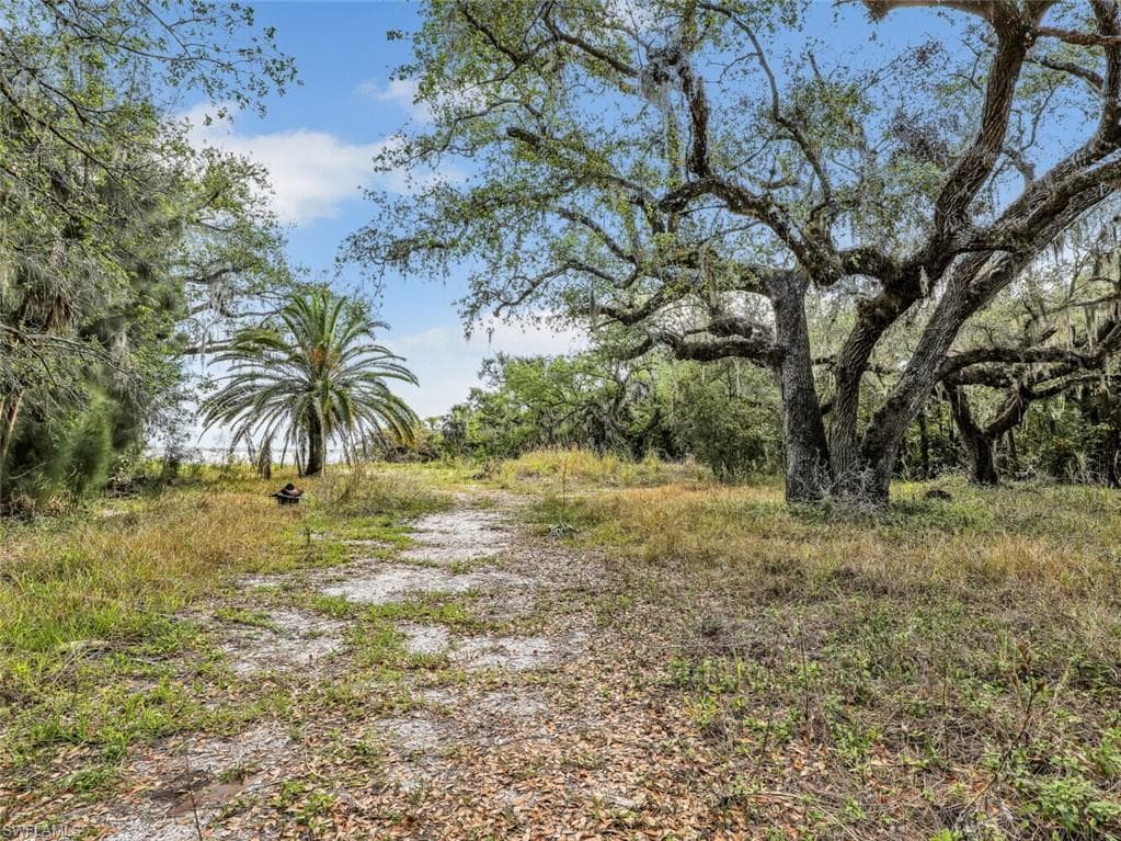 2053 Cohn RD, NORTH FORT MYERS FL 33917-10