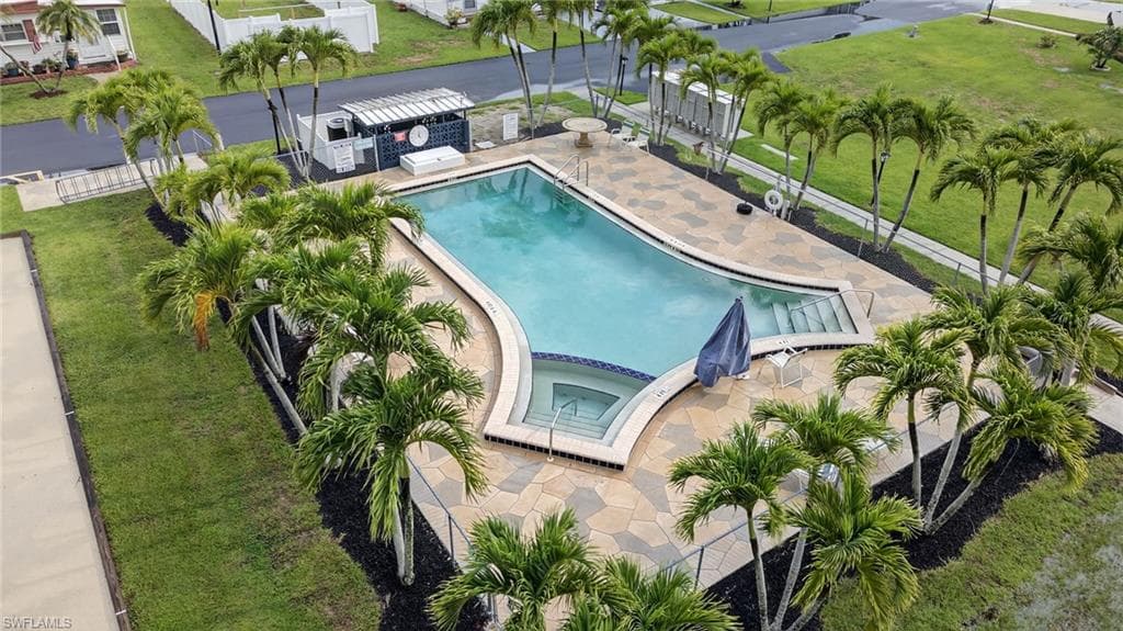 71 Enchanting BLVD # E71, NAPLES FL 34112-19