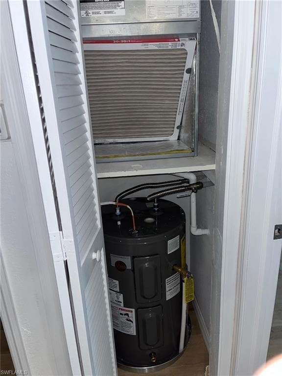 16881 Davis RD # 713, FORT MYERS FL 33908-24