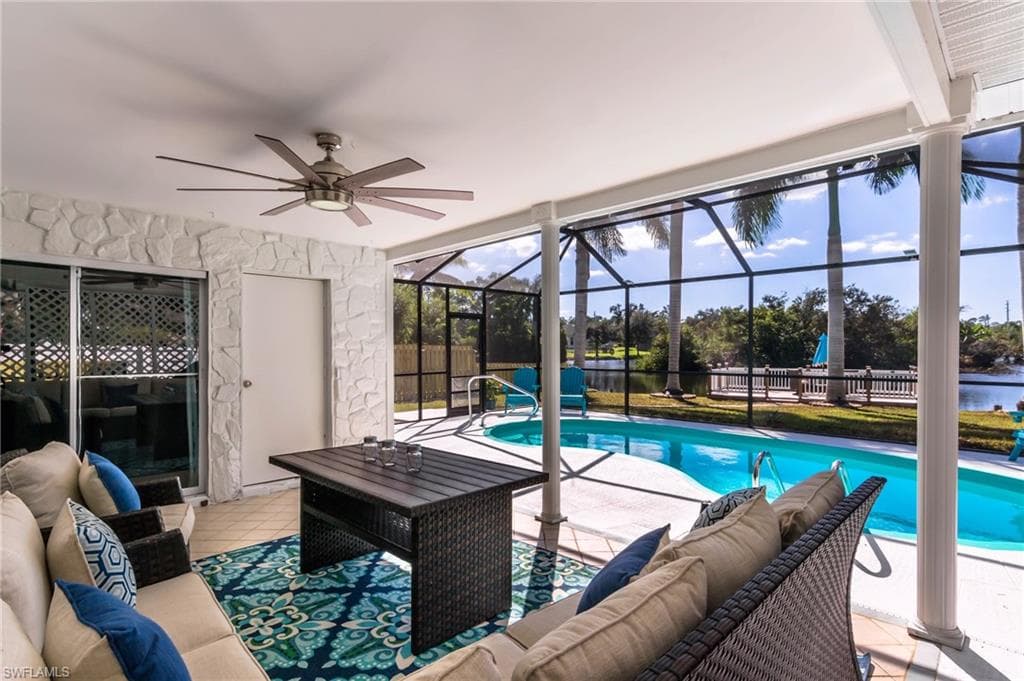 28 Constitution DR, NAPLES FL 34112-18