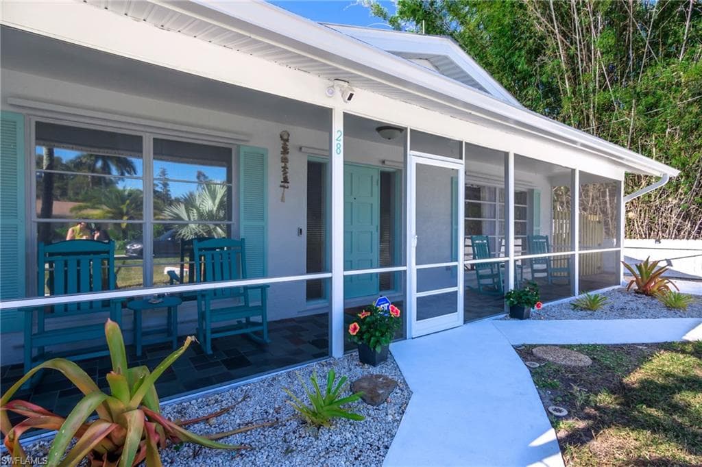 28 Constitution DR, NAPLES FL 34112-3