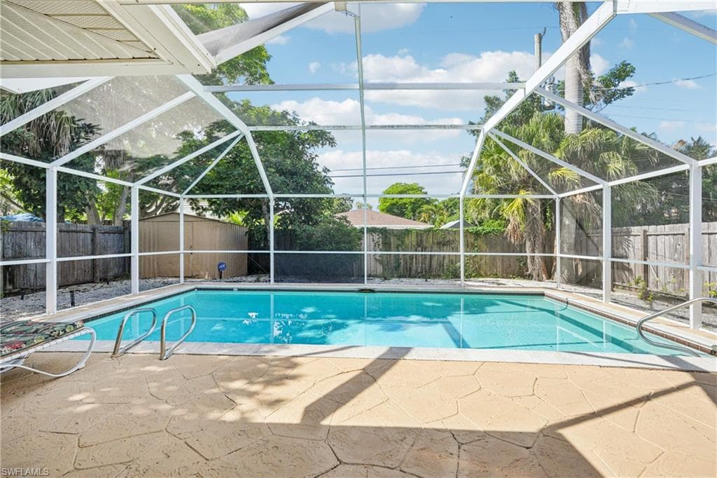 770 93rd AVE N, NAPLES FL 34108-25