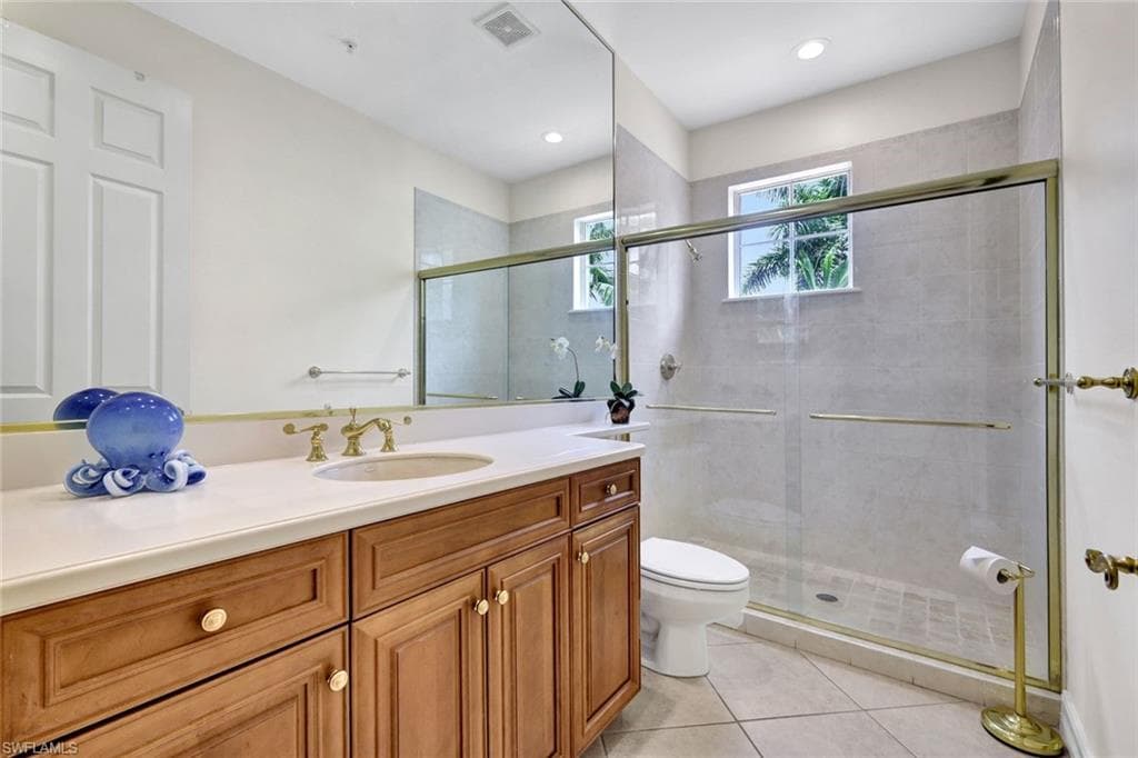 2830 Tiburon BLVD E # 103, NAPLES FL 34109-14