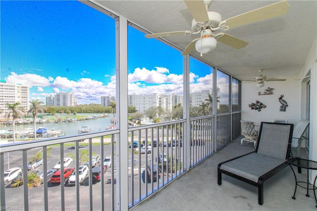 1 Bluebill AVE # 501, NAPLES FL 34108-2