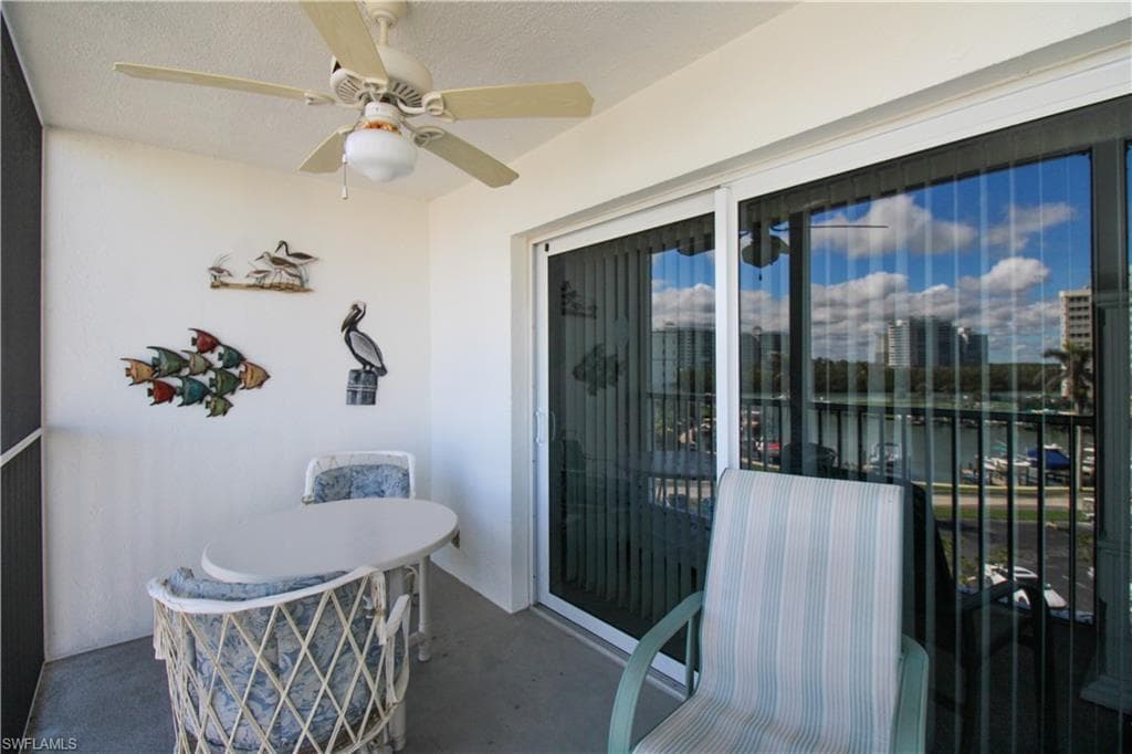 1 Bluebill AVE # 501, NAPLES FL 34108-27