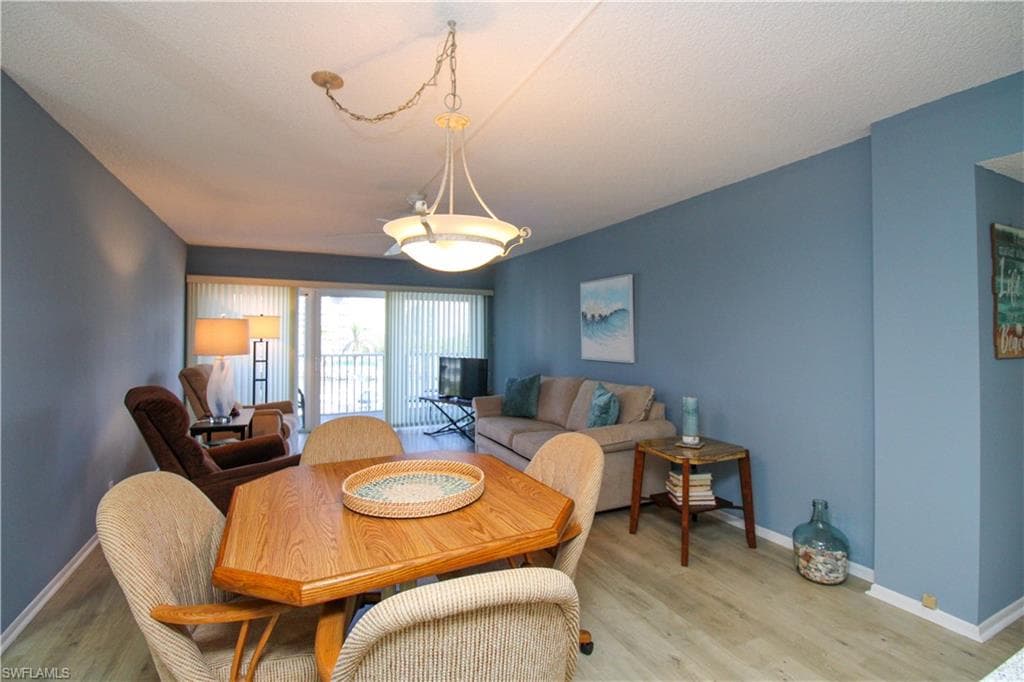 1 Bluebill AVE # 501, NAPLES FL 34108-8