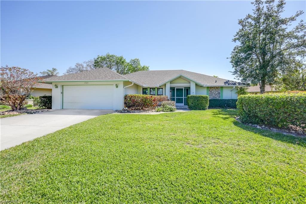 9782 Campbell CIR, NAPLES FL 34109-1