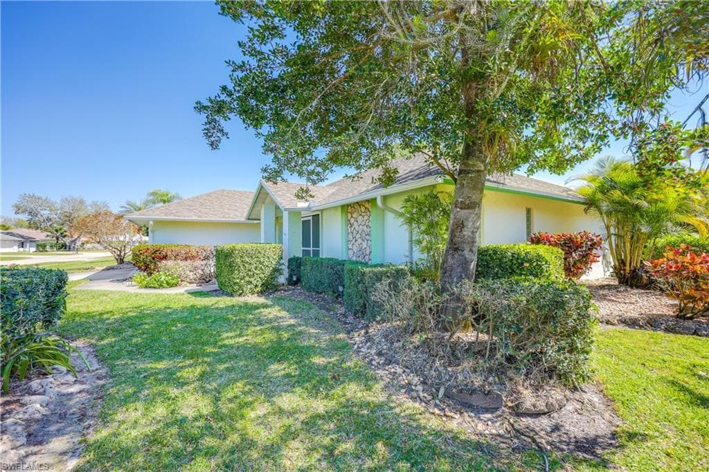 9782 Campbell CIR, NAPLES FL 34109-2