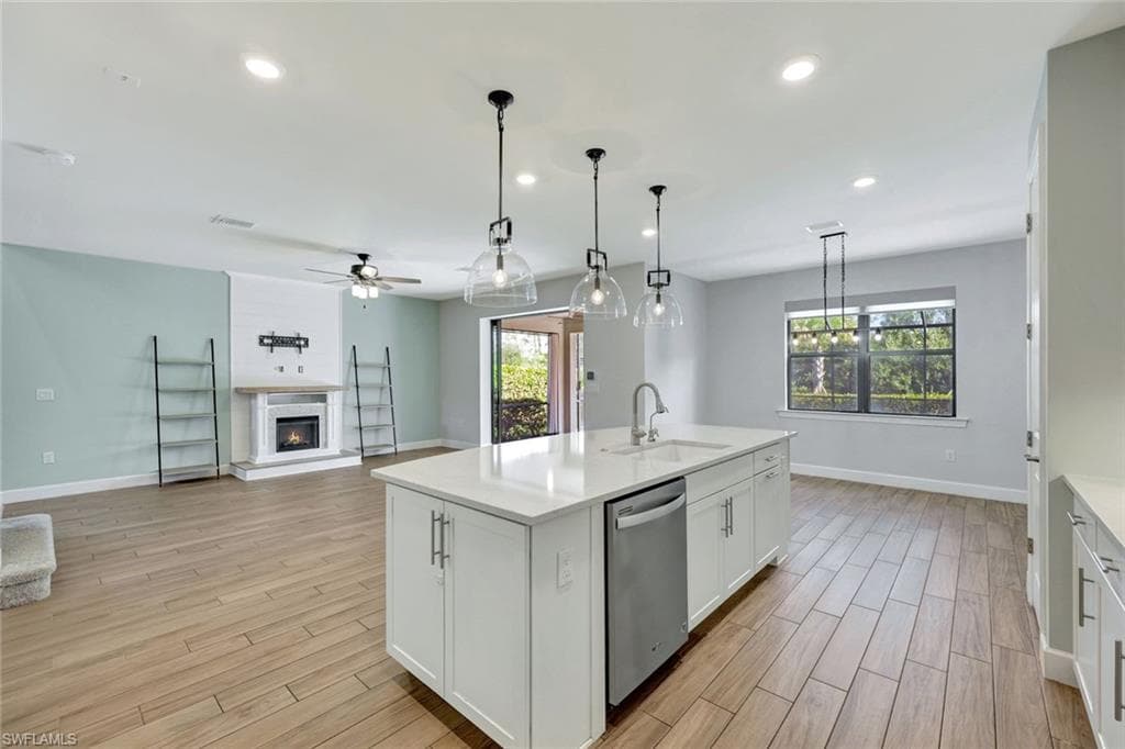 9034 Bexley DR, FORT MYERS FL 33967-10