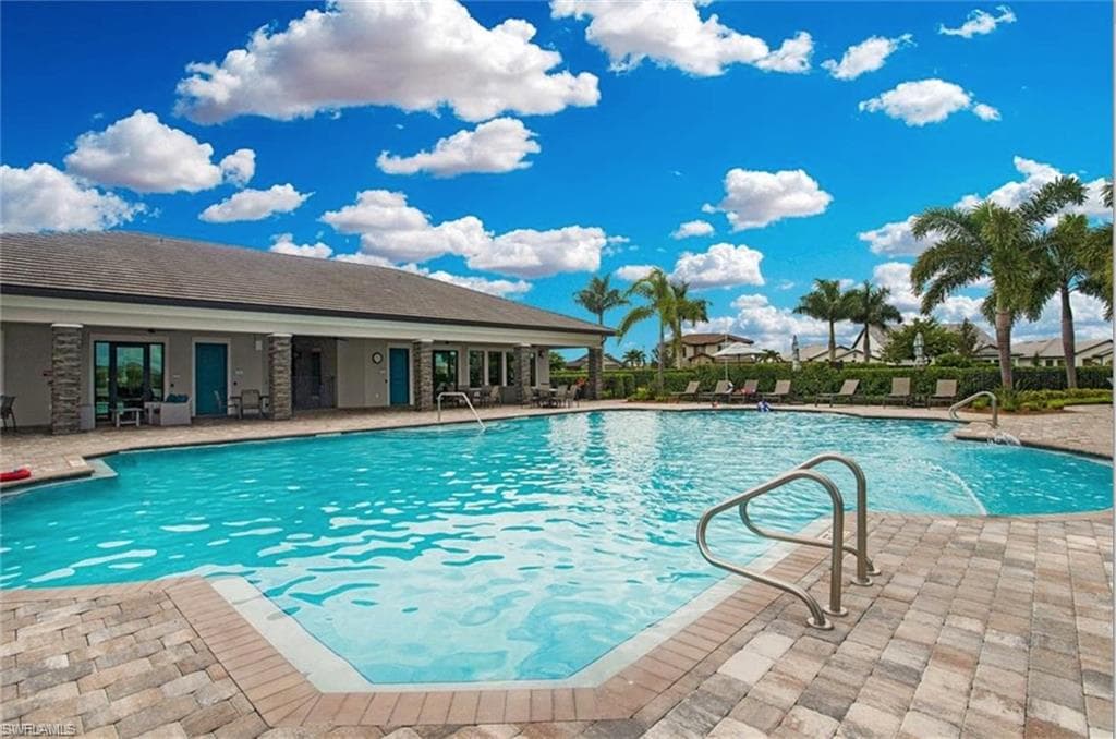 9034 Bexley DR, FORT MYERS FL 33967-38