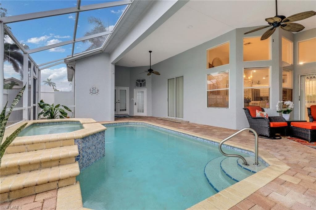 1106 Jardin DR, NAPLES FL 34104-1