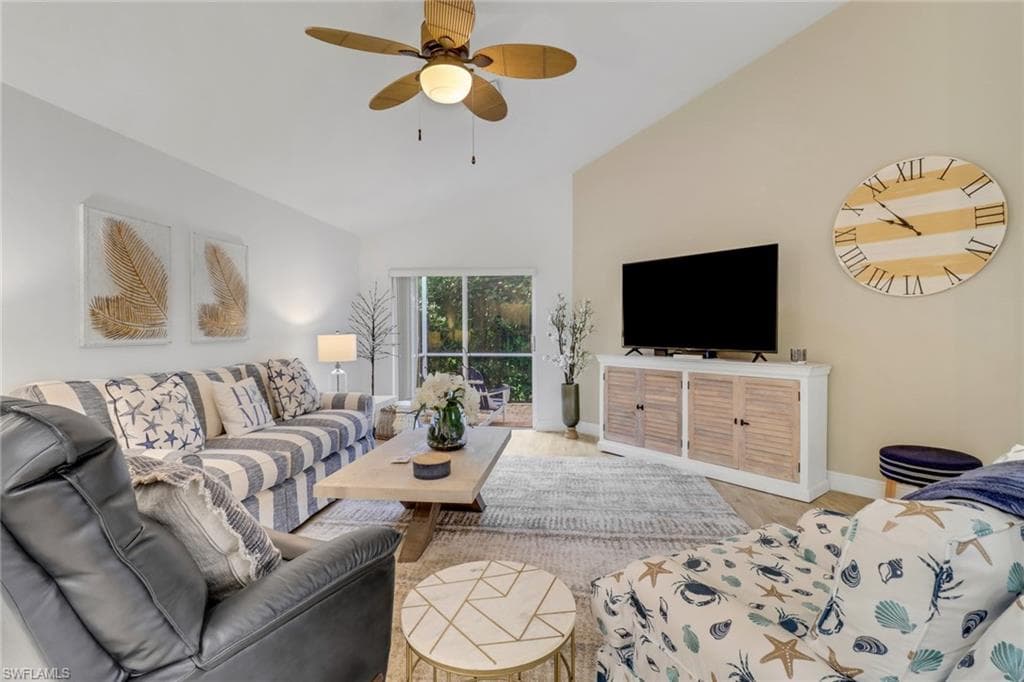 1106 Jardin DR, NAPLES FL 34104-5