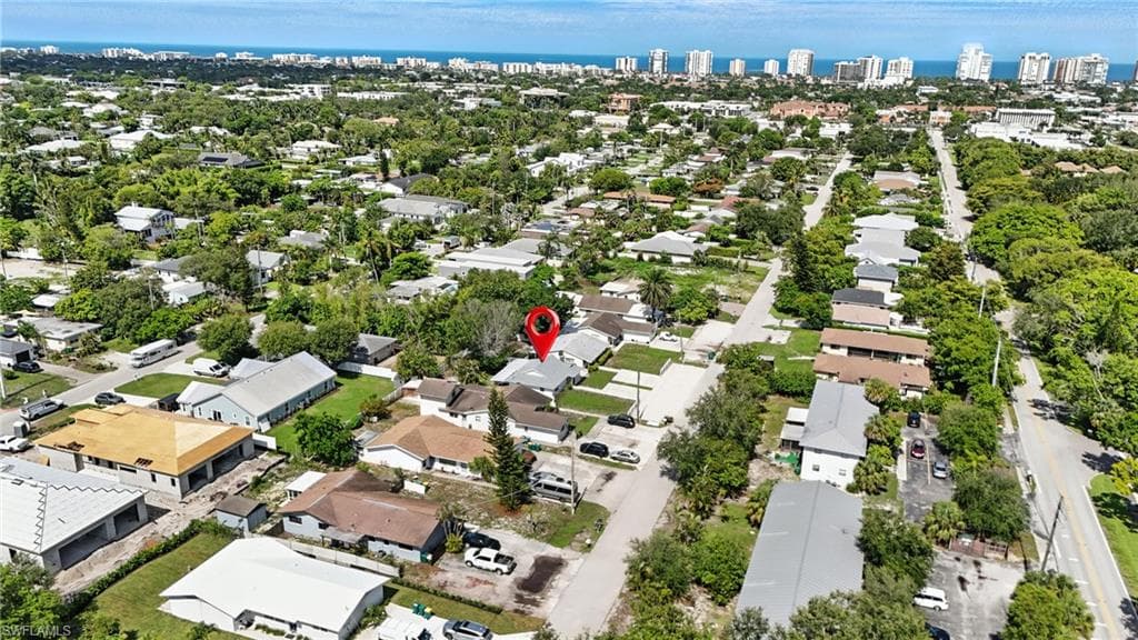 1336 Highlands DR, NAPLES FL 34103-1