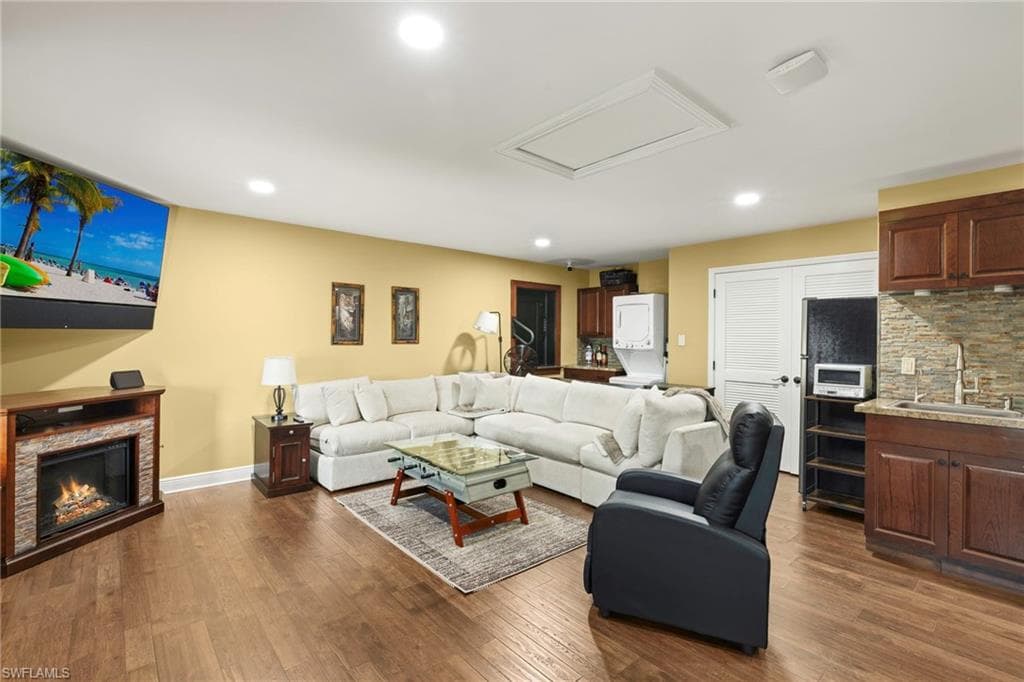 841 Cypress Lake CIR-26