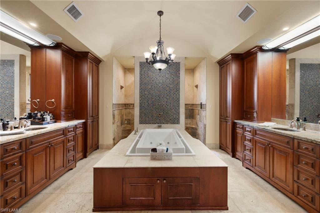 841 Cypress Lake CIR-18