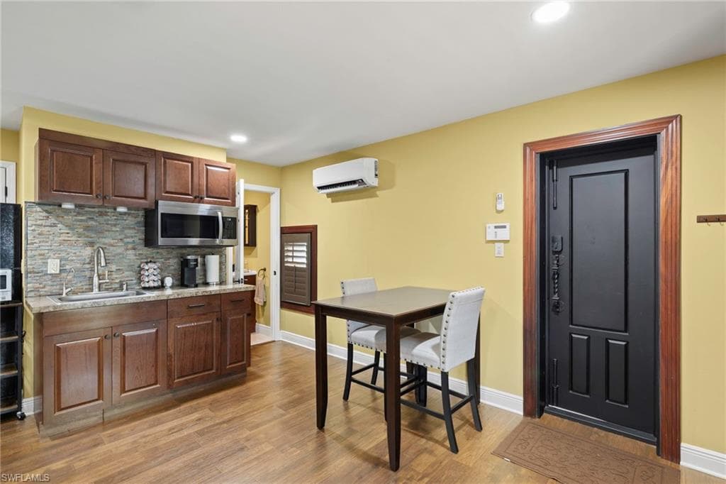 841 Cypress Lake CIR-28
