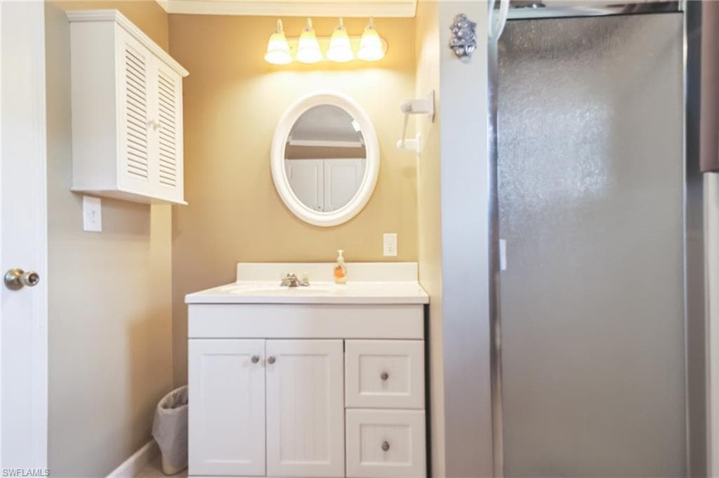 3213 Debbie LN, BONITA SPRINGS FL 34134-21