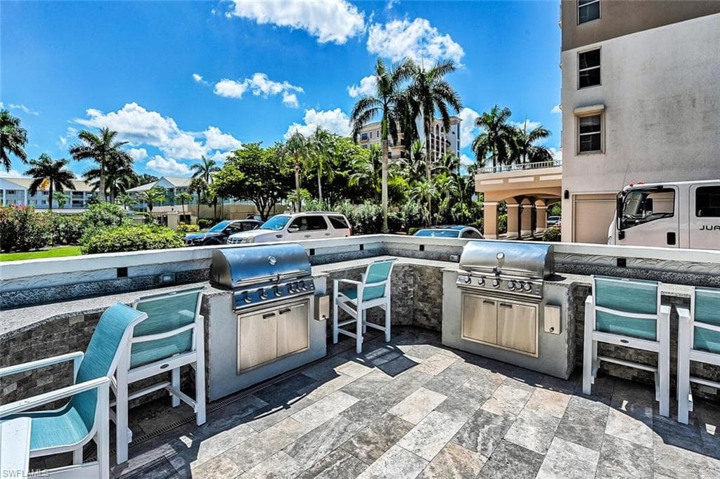 10701 Gulf Shore DR # 1002, NAPLES FL 34108-27