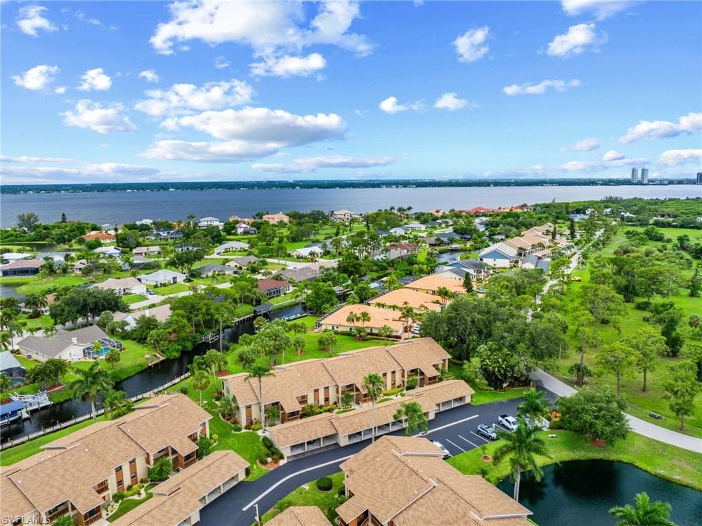 15320 Moonraker CT 206-32